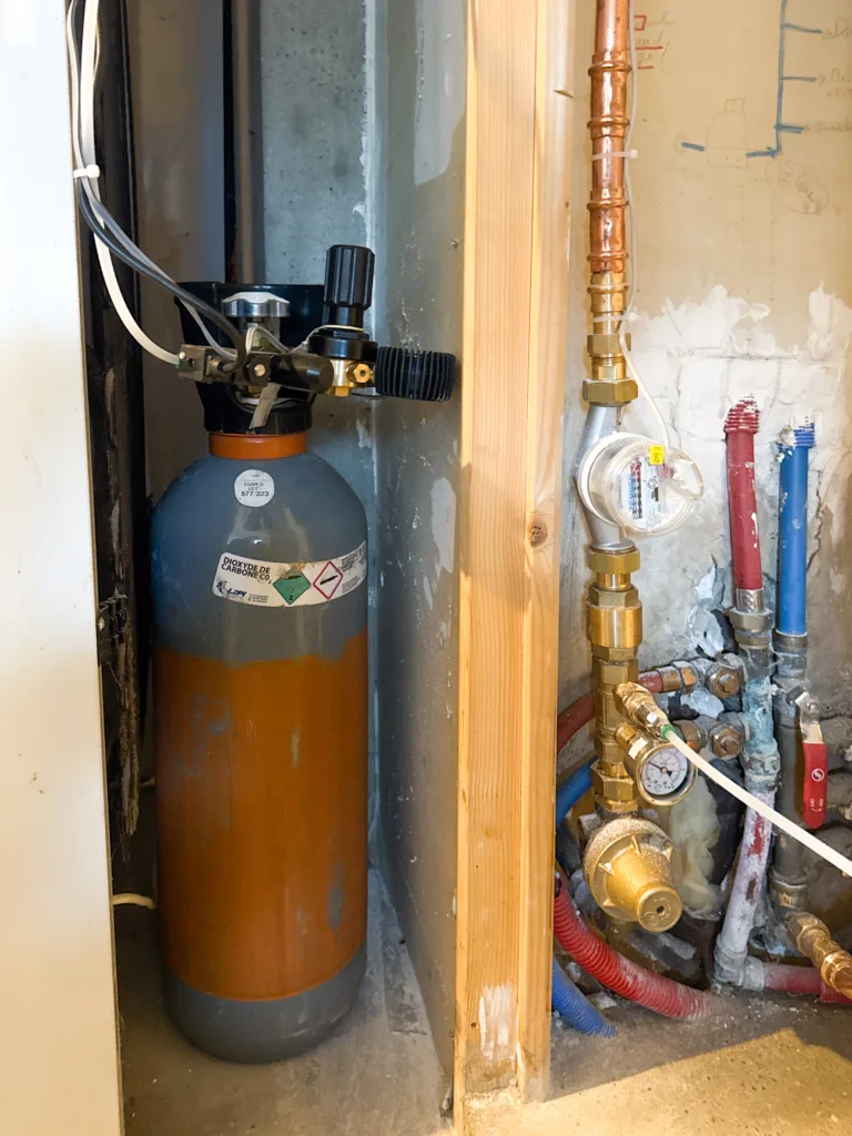 Expert installation adoucisseur eau sans sel Ecobulles à Lentilly dans le secteur de l'Ouest Lyonnais