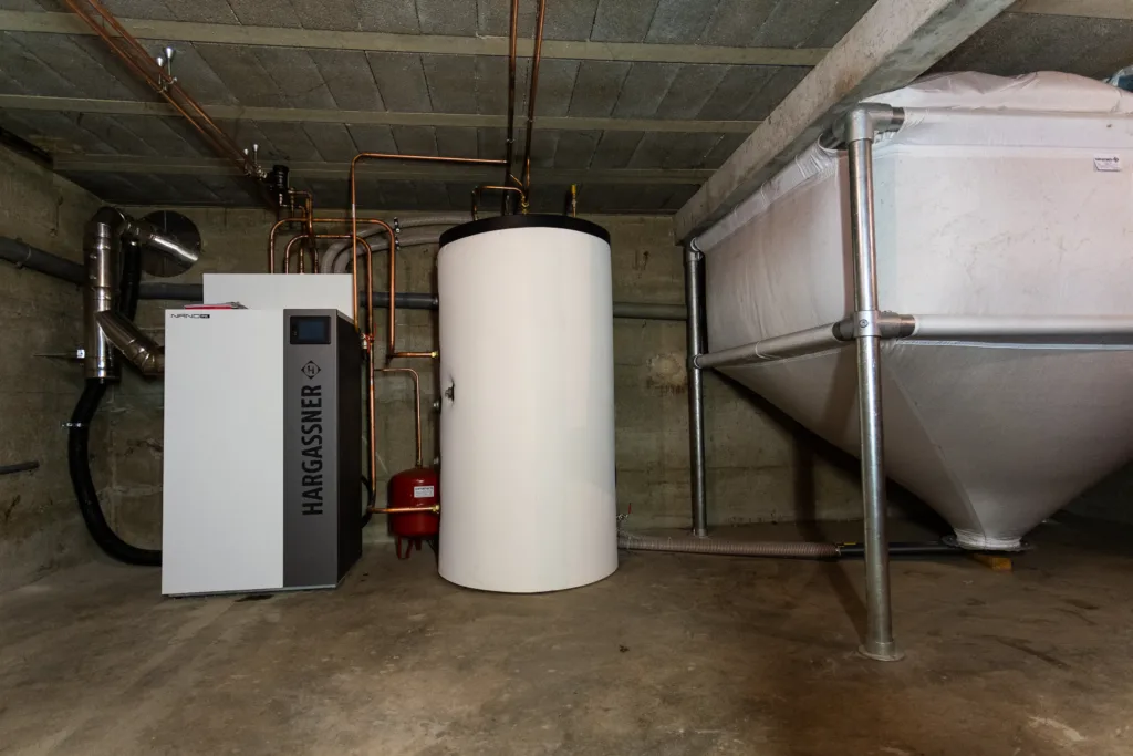 Rénovation énergétique à Saint-Genis-Laval : installation d'une chaudière à granulés Hargassner